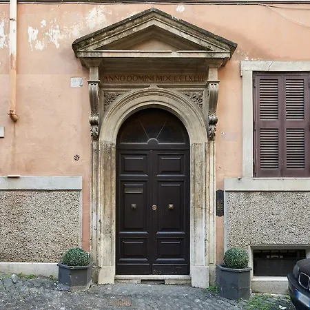 The Artist Apartment Rome